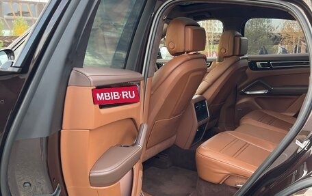 Porsche Cayenne III, 2020 год, 10 000 000 рублей, 20 фотография
