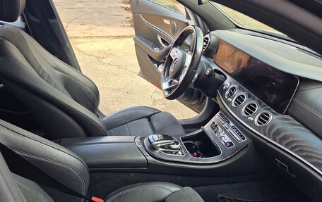 Mercedes-Benz E-Класс, 2019 год, 2 760 000 рублей, 13 фотография
