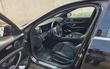 Mercedes-Benz E-Класс, 2019 год, 2 760 000 рублей, 15 фотография