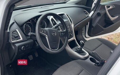 Opel Astra J, 2011 год, 1 090 000 рублей, 13 фотография
