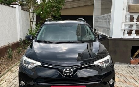 Toyota RAV4, 2019 год, 2 500 000 рублей, 2 фотография