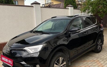 Toyota RAV4, 2019 год, 2 500 000 рублей, 4 фотография