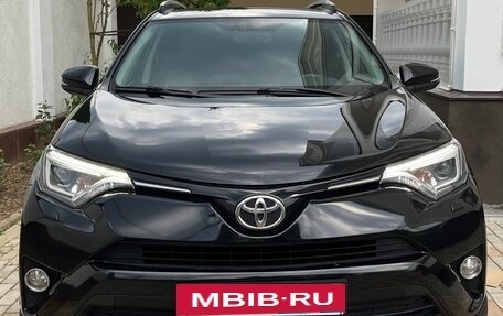 Toyota RAV4, 2019 год, 2 500 000 рублей, 5 фотография