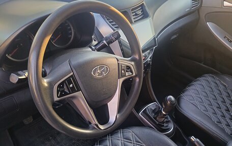 Hyundai Solaris II рестайлинг, 2015 год, 720 000 рублей, 6 фотография