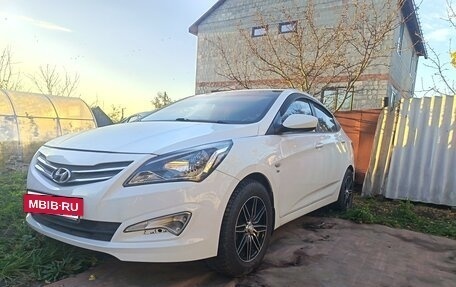 Hyundai Solaris II рестайлинг, 2015 год, 720 000 рублей, 3 фотография