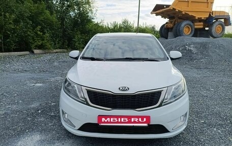 KIA Rio III рестайлинг, 2013 год, 710 000 рублей, 2 фотография