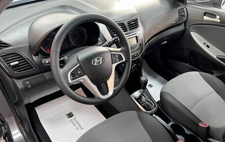 Hyundai Solaris II рестайлинг, 2012 год, 1 000 000 рублей, 8 фотография