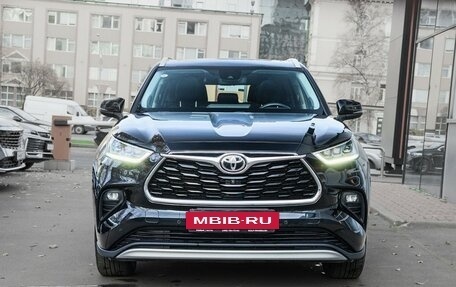 Toyota Highlander, 2024 год, 4 830 000 рублей, 2 фотография