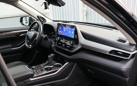Toyota Highlander, 2024 год, 4 830 000 рублей, 9 фотография