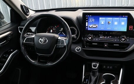 Toyota Highlander, 2024 год, 4 830 000 рублей, 14 фотография