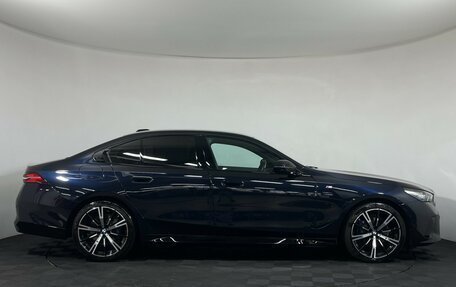 BMW 5 серия, 2024 год, 7 400 000 рублей, 6 фотография
