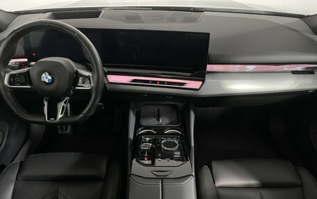 BMW 5 серия, 2024 год, 7 400 000 рублей, 11 фотография