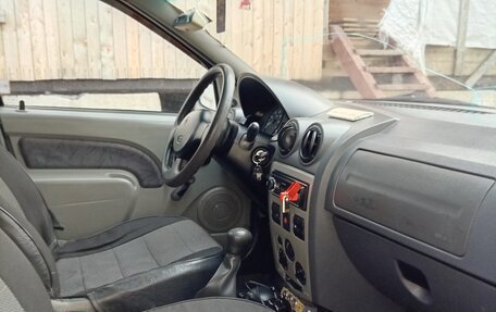 Renault Logan I, 2006 год, 400 000 рублей, 7 фотография