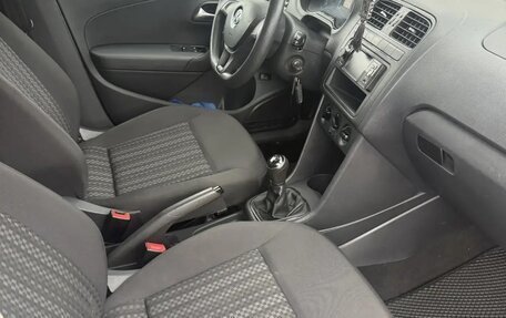 Volkswagen Polo VI (EU Market), 2016 год, 650 000 рублей, 4 фотография