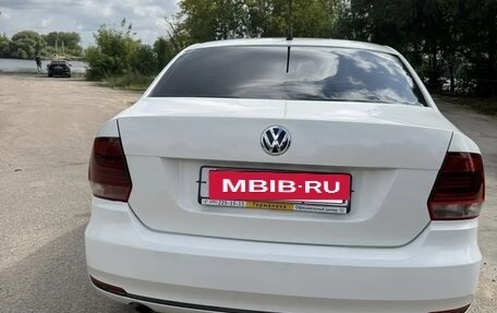 Volkswagen Polo VI (EU Market), 2016 год, 650 000 рублей, 2 фотография