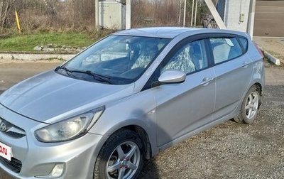 Hyundai Solaris II рестайлинг, 2012 год, 920 000 рублей, 1 фотография
