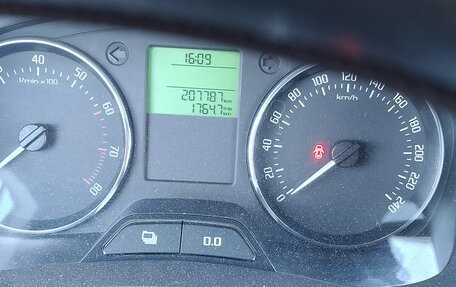 Skoda Fabia II, 2011 год, 415 000 рублей, 8 фотография