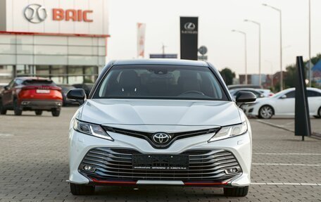 Toyota Camry, 2021 год, 2 695 000 рублей, 2 фотография