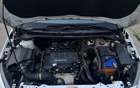 Opel Astra J, 2011 год, 700 000 рублей, 7 фотография