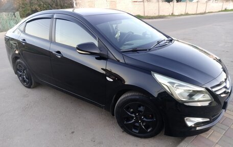 Hyundai Solaris II рестайлинг, 2014 год, 1 050 000 рублей, 6 фотография