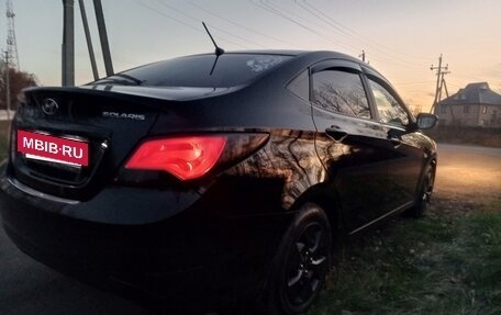 Hyundai Solaris II рестайлинг, 2014 год, 1 050 000 рублей, 4 фотография