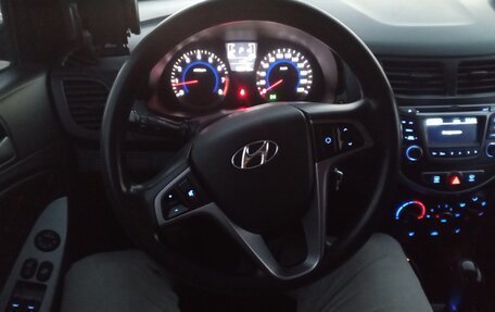 Hyundai Solaris II рестайлинг, 2014 год, 1 050 000 рублей, 17 фотография