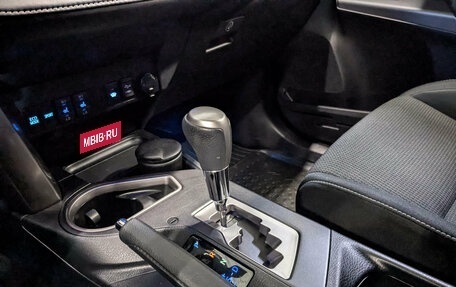 Toyota RAV4, 2019 год, 3 150 000 рублей, 25 фотография
