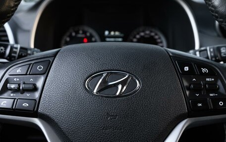 Hyundai Tucson III, 2018 год, 1 985 000 рублей, 13 фотография