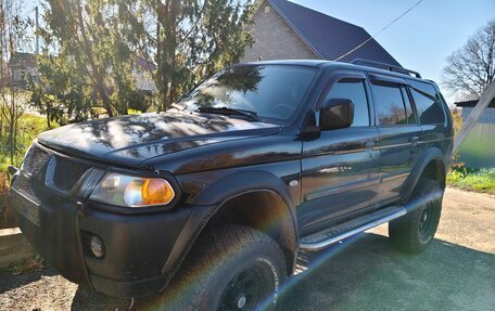 Mitsubishi Pajero Sport II рестайлинг, 2006 год, 970 000 рублей, 3 фотография