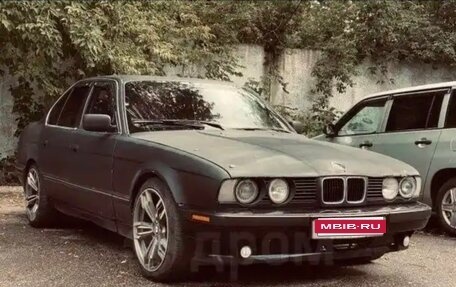 BMW 5 серия, 1990 год, 450 000 рублей, 1 фотография