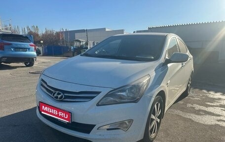 Hyundai Solaris II рестайлинг, 2014 год, 835 000 рублей, 1 фотография