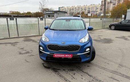 KIA Sportage IV рестайлинг, 2020 год, 2 100 000 рублей, 1 фотография