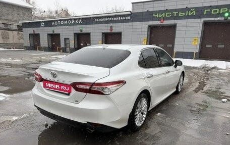 Toyota Camry, 2019 год, 3 500 000 рублей, 4 фотография