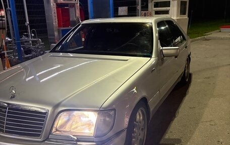 Mercedes-Benz S-Класс, 1995 год, 810 000 рублей, 3 фотография