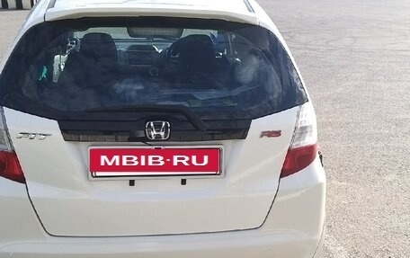 Honda Fit III, 2010 год, 570 000 рублей, 3 фотография