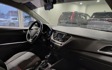 Hyundai Solaris II рестайлинг, 2018 год, 1 180 000 рублей, 11 фотография