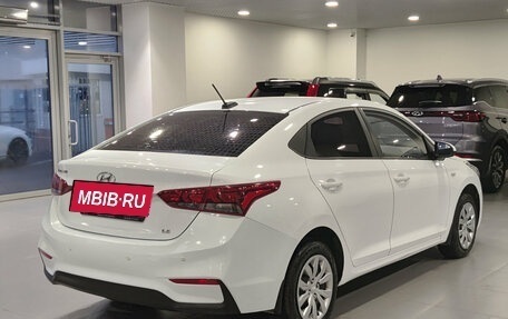 Hyundai Solaris II рестайлинг, 2018 год, 1 180 000 рублей, 5 фотография