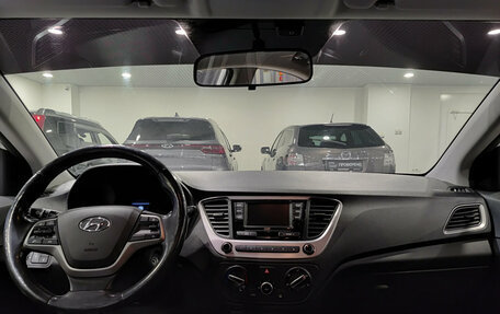 Hyundai Solaris II рестайлинг, 2018 год, 1 180 000 рублей, 14 фотография