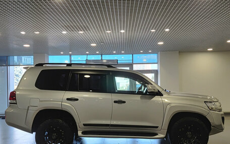 Toyota Land Cruiser 200, 2016 год, 4 600 000 рублей, 4 фотография