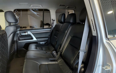 Toyota Land Cruiser 200, 2016 год, 4 600 000 рублей, 12 фотография