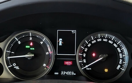 Toyota Land Cruiser 200, 2016 год, 4 600 000 рублей, 13 фотография