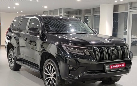 Toyota Land Cruiser Prado 150 рестайлинг, 2021 год, 6 500 000 рублей, 3 фотография