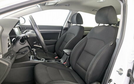 Hyundai Elantra VI, 2019 год, 1 595 000 рублей, 18 фотография