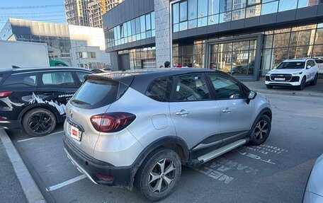 Renault Kaptur I рестайлинг, 2017 год, 1 100 000 рублей, 2 фотография