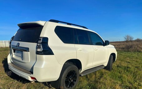 Toyota Land Cruiser Prado 150 рестайлинг, 2021 год, 7 800 000 рублей, 4 фотография