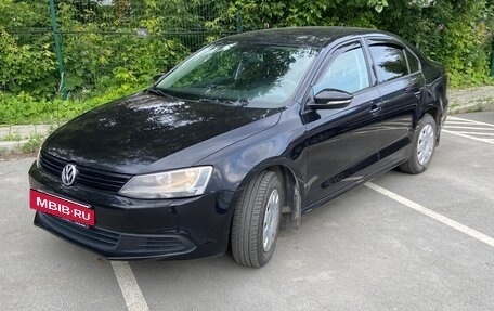 Volkswagen Jetta VII, 2013 год, 870 000 рублей, 2 фотография