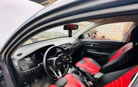 KIA Rio IV, 2018 год, 1 300 000 рублей, 9 фотография