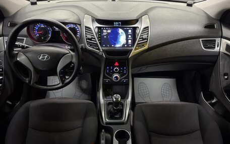 Hyundai Elantra VI, 2015 год, 999 000 рублей, 10 фотография