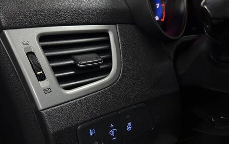 Hyundai Elantra VI, 2015 год, 999 000 рублей, 16 фотография