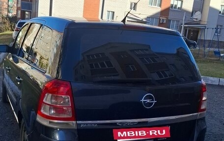 Opel Zafira B, 2008 год, 385 000 рублей, 2 фотография